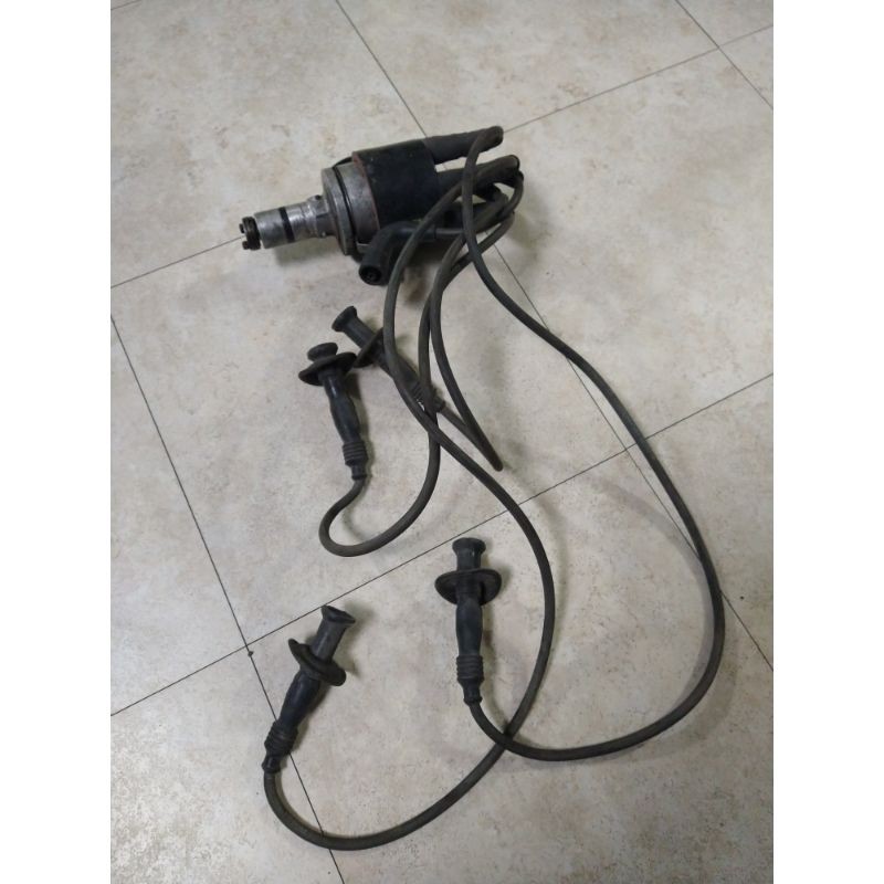 Distribuidor tapa y cables