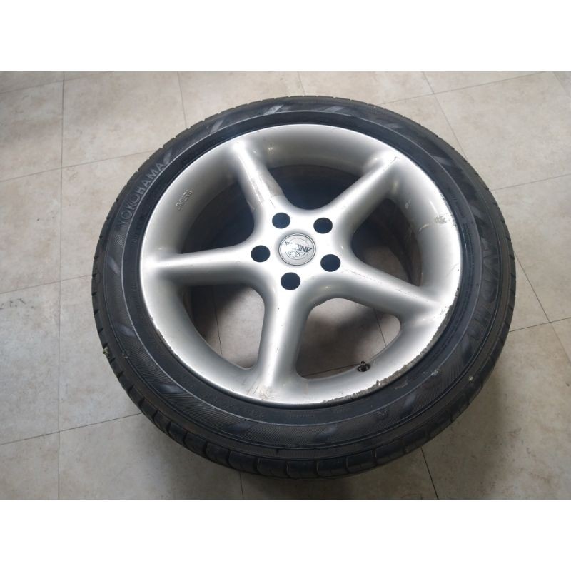Llanta c/Rin 235/45 R17